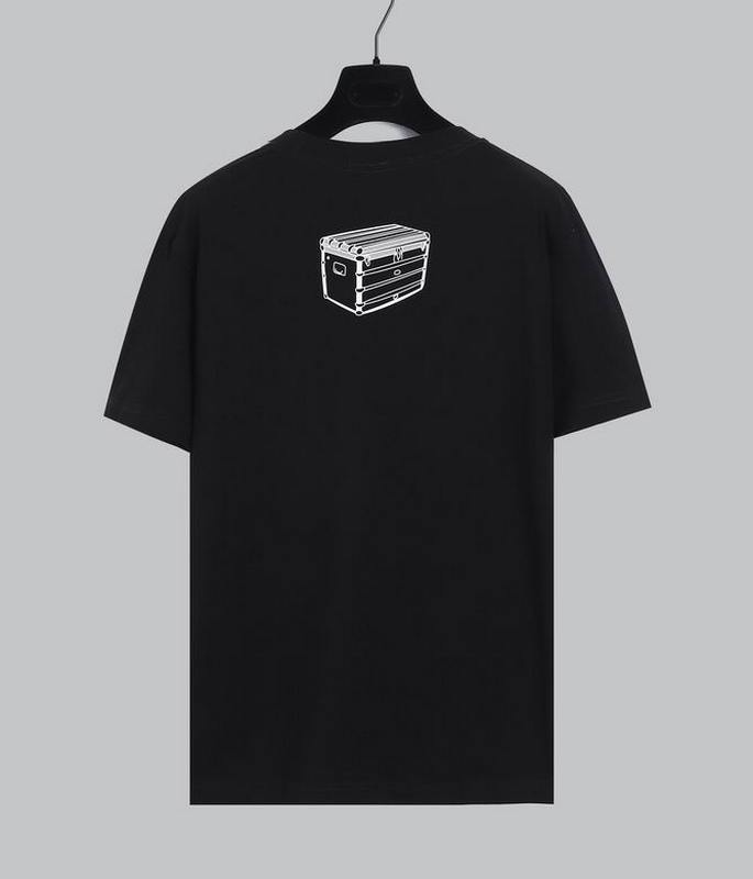 Louis Vuitton Men's T-shirts 829